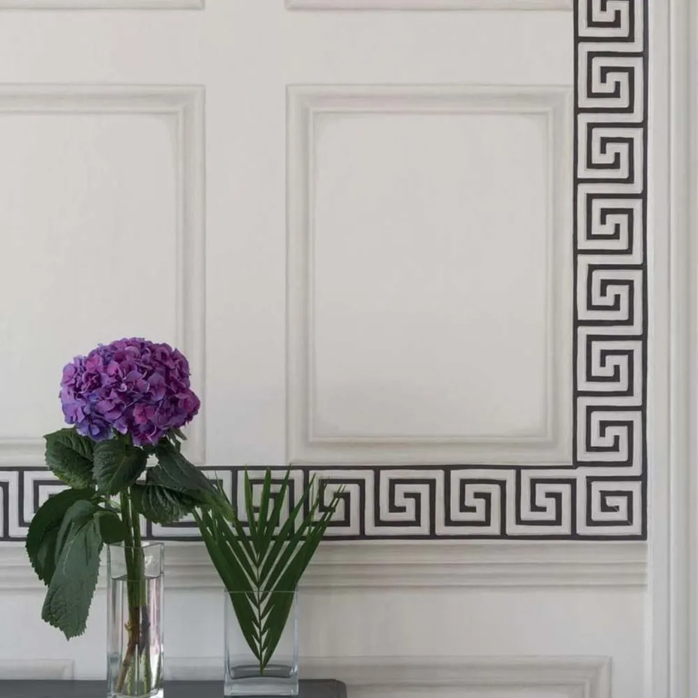 Cole & Sons-Luxury Wallpaper  ||  Queens Key Border